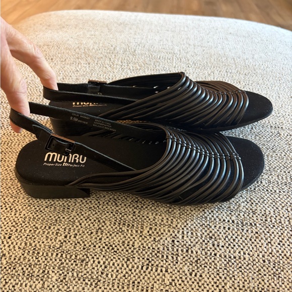 Munro Celia slingback sandals in black leather size 9.5 NEW - Picture 8 of 8